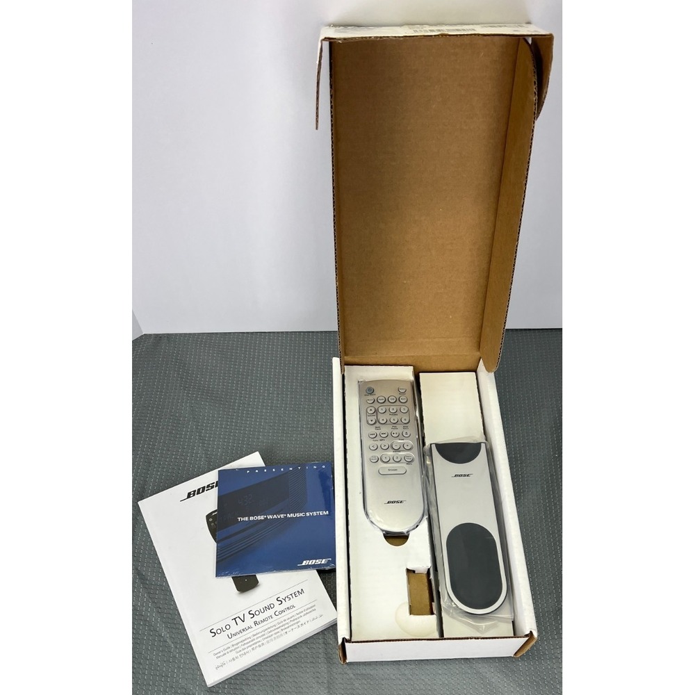 Bose Premium Backlit Remote 353744-0010 with Stand & Manuals Wave Music III